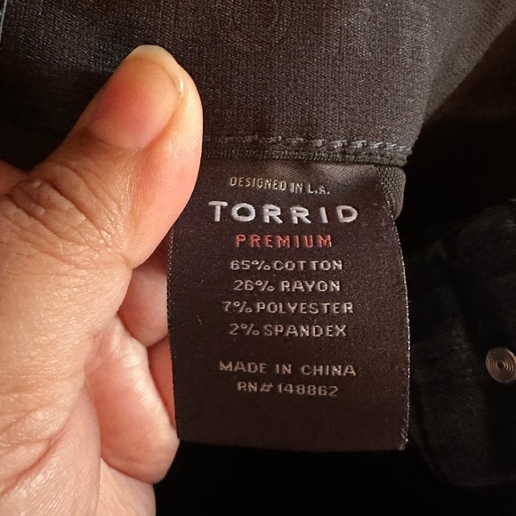 Torrid Women's Dark Wash Skinny Jeans - Picture 5 of 6